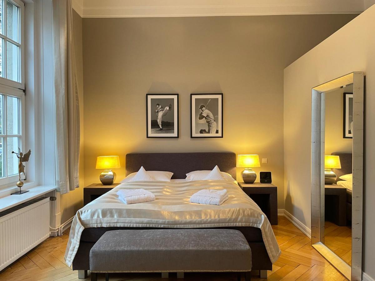 Hotel Wagner Im Dammtorpalais Hamburg Dış mekan fotoğraf