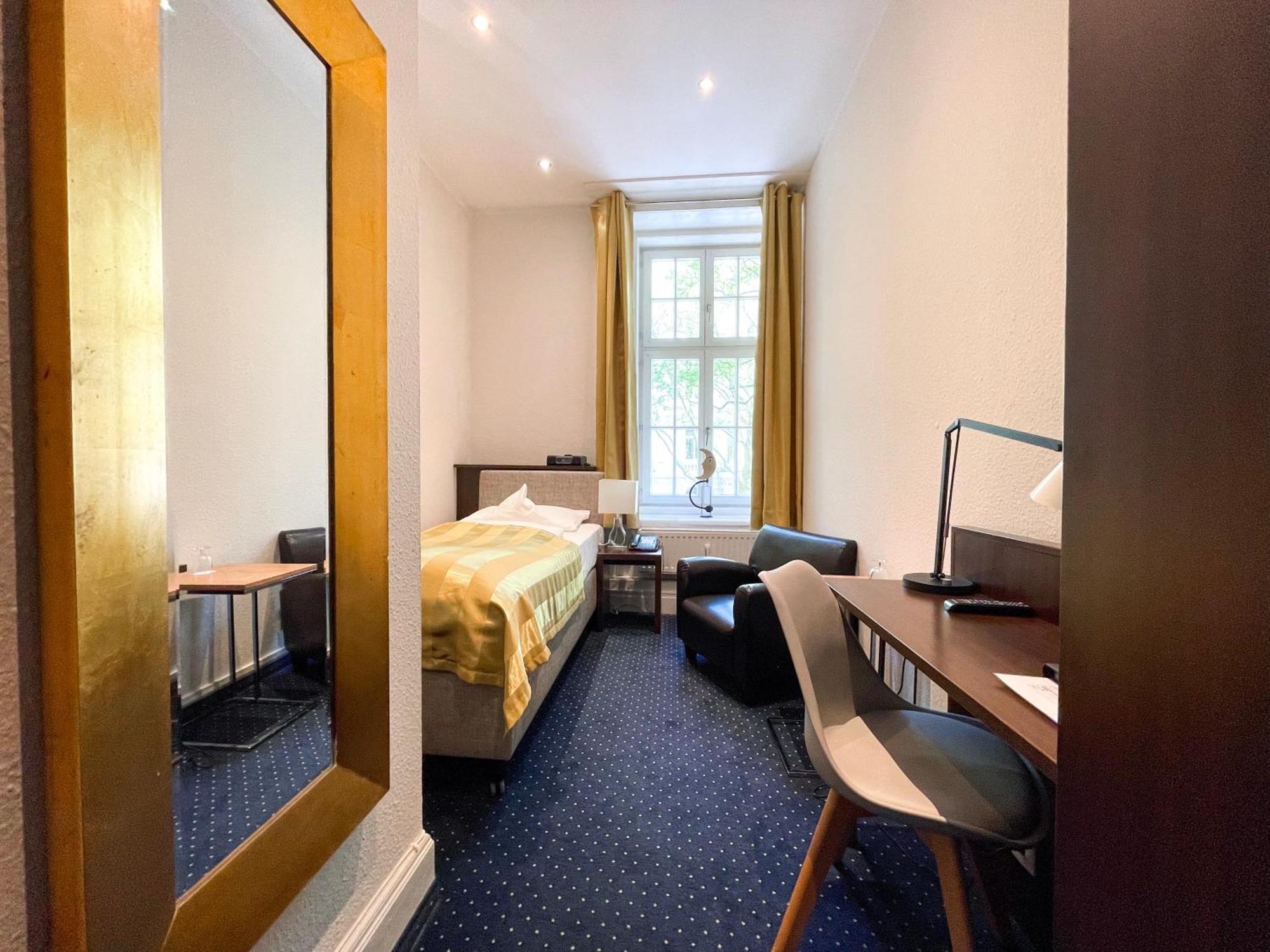Hotel Wagner Im Dammtorpalais Hamburg Dış mekan fotoğraf